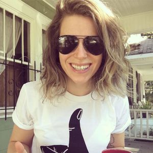 Meet your Posher, Adrienne